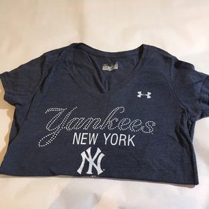 NYY Under Armour t-shirt